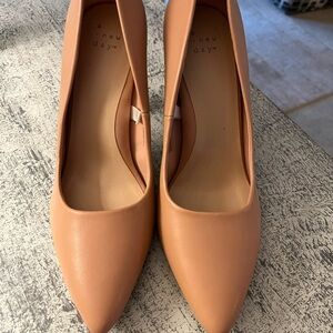 A New Day Women's Tan Pumps